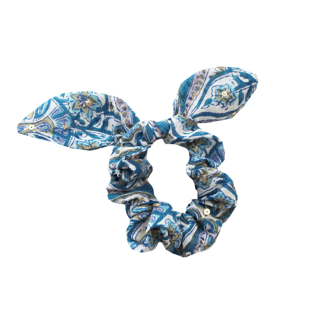 Scrunchie Bow R11 B.jpg